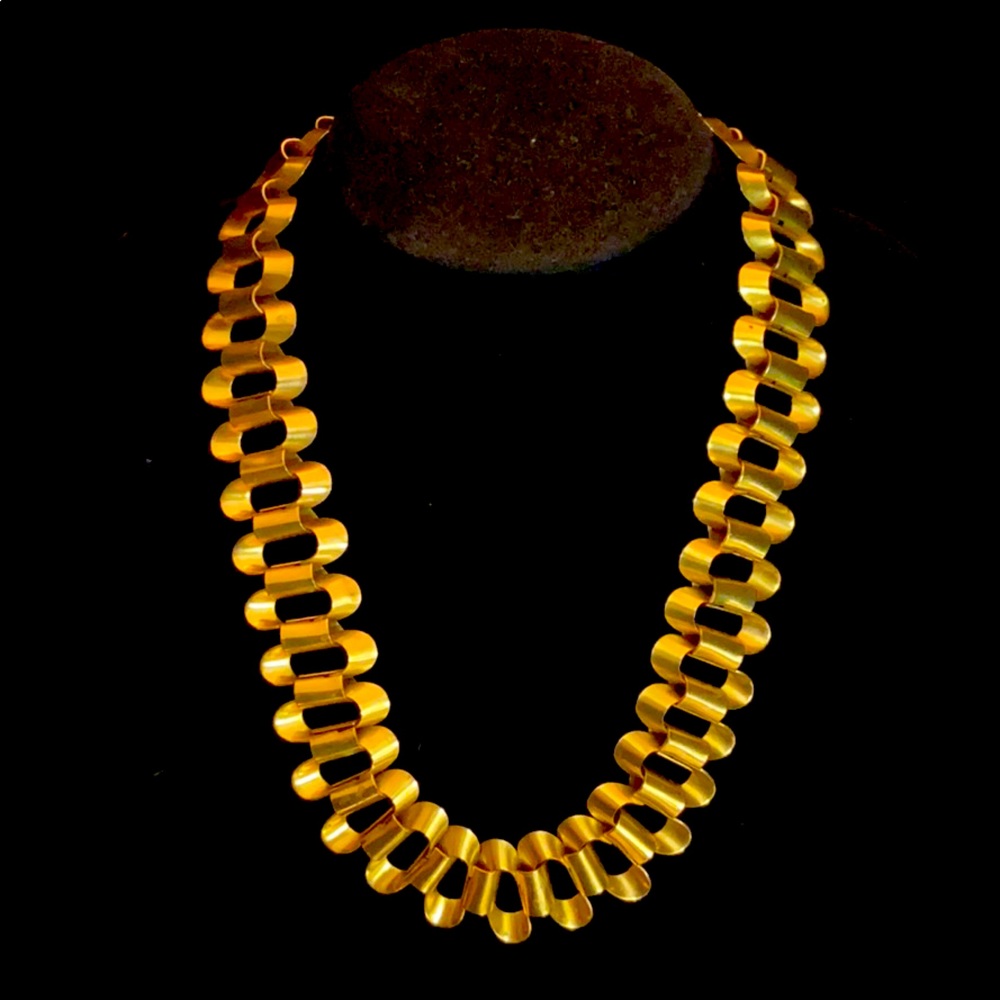 Vintage modernist choker necklace gold-tone.🚀